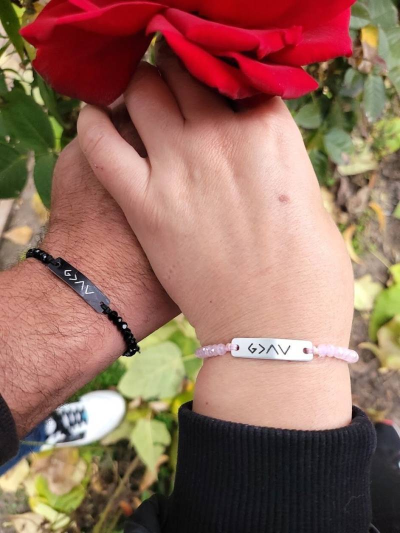 Gott Ist Größer Als Die Höhen Und Tiefen, Individuell Gravierte Perlenarmbänder, 2Er-Set, Personalisierte Paare, Religiöses Geschenk von wishnco