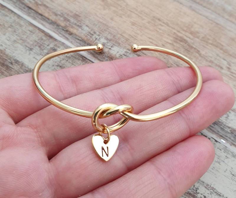 Personalisiertes Armband, Gold Plated, Bangle Initial Heart, Graved Bridesmaid Gift, Wedding Party Personalisiertes Armband, Gold Plated, Bangle Initial Heart, Graved Bridesmaid Gift, Wedding Party von wishnco