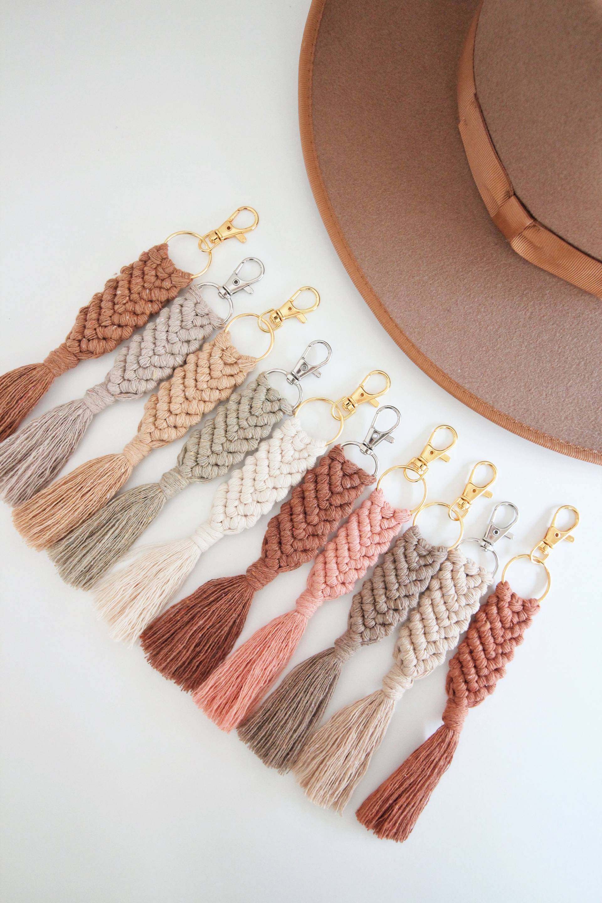 Zyra Schlüsselanhänger/Makramee Schlüsselanhänger/Taschenanhänger/Boho Taschenzubehör Zyra Schlüsselanhänger/Makramee Schlüsselanhänger/Taschenanhänger/Boho Taschenzubehör von withjoyandsunshine
