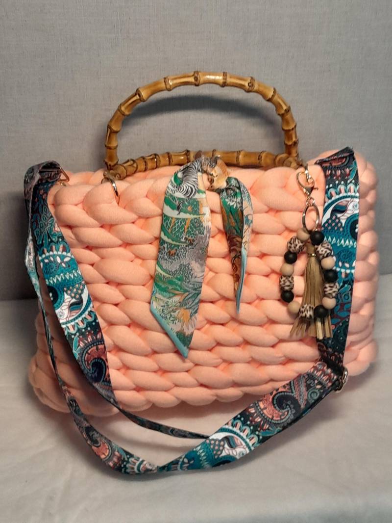 Grobstricktasche/ Shopper in Peach/ Lachsfarben von withlovebyheike