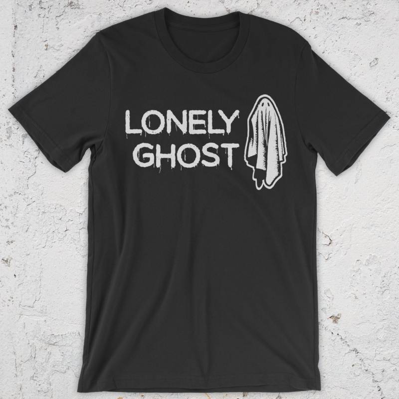 Einsamer Geist T-Shirt Einsamer Geist T-Shirt von woeandshucks
