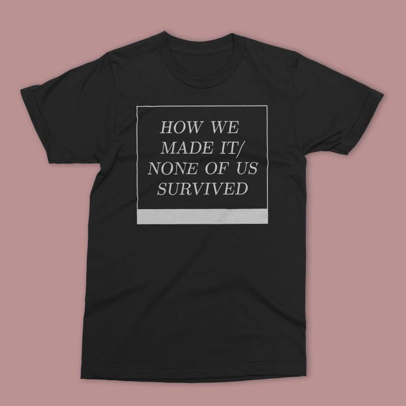 Wie Wir Es Geschafft, T-Shirt | Plus Volksbuch Wie Wir Es Geschafft, T-Shirt | Plus Volksbuch von woeandshucks