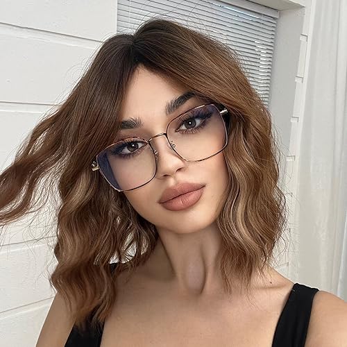 WOKESTAR Bob Lockige Perücke mit Fransen, Kurze Synthetische Gewellte Perücken für Frauen Golden Bronze Farbe von wokestar