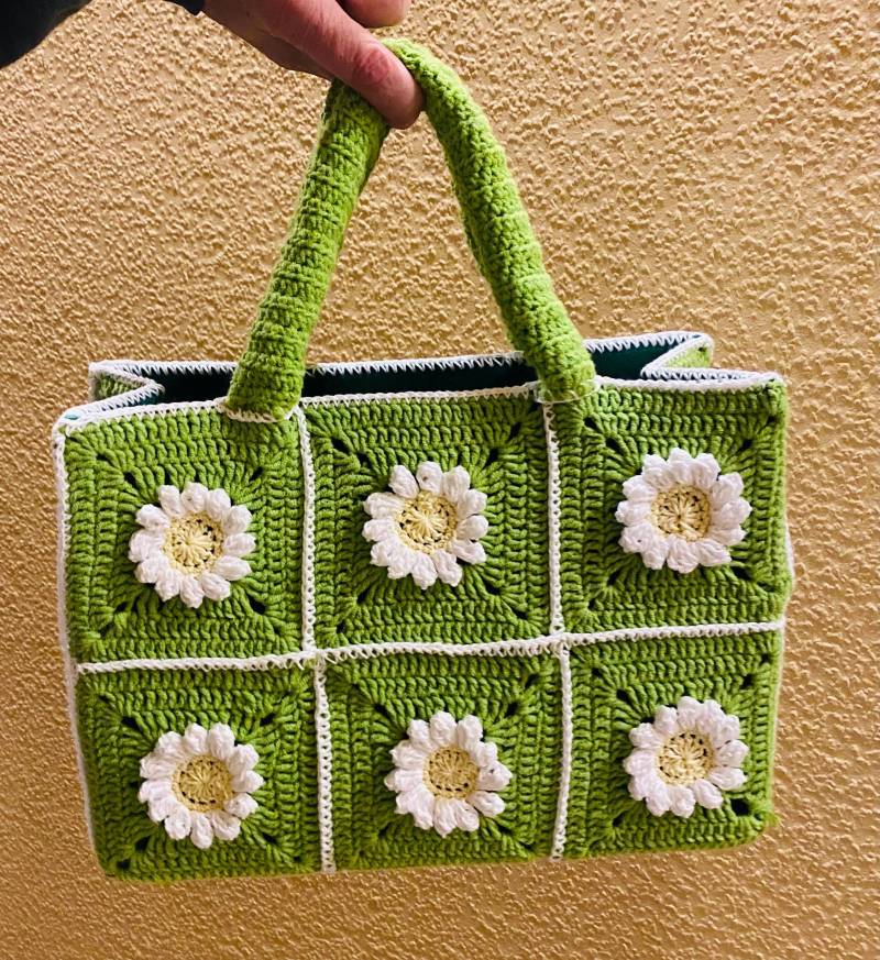 Tasche Häkeltasche Crochetbag Handgemacht Granny Square Grandma Strand Business Sommer Geschenk Liebe Häkeln Blumen Für Alle Anlässe Retro von wollmausgis