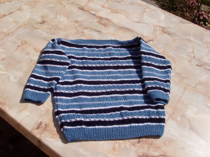Kinderpullover Aus Wolle, Grösse 122 von wollstrickwaren
