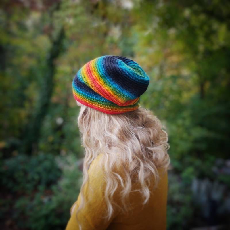 Bunte Beanie Mütze - Formstabil Für Frauen Mützen Partnerlook Unisexmütze Regenbogen Bunte Strickmütze Damen von wollwichtel