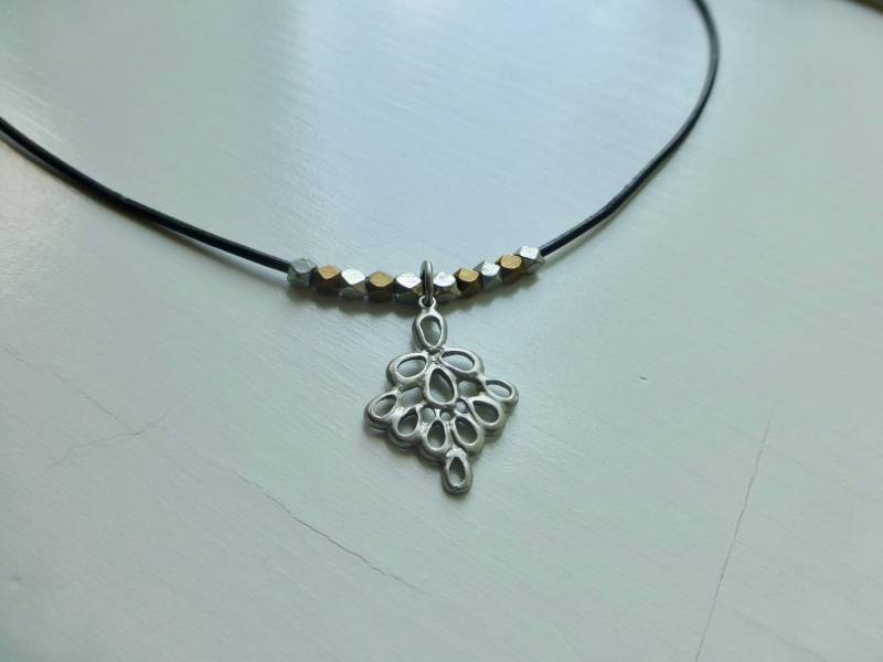 Anhänger Charme Schwarz Leder Perlen Coole Halskette Für Frauen Teen Mädchen Geschenk Ihre Boho Moderne Design Trendige Einzigartige Einfache von wonderkath