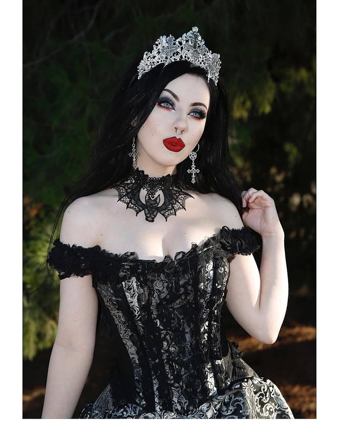 Königin Der Verdammten Strass Silber Krone Königin Der Verdammten Strass Silber Krone von wonderlandmc