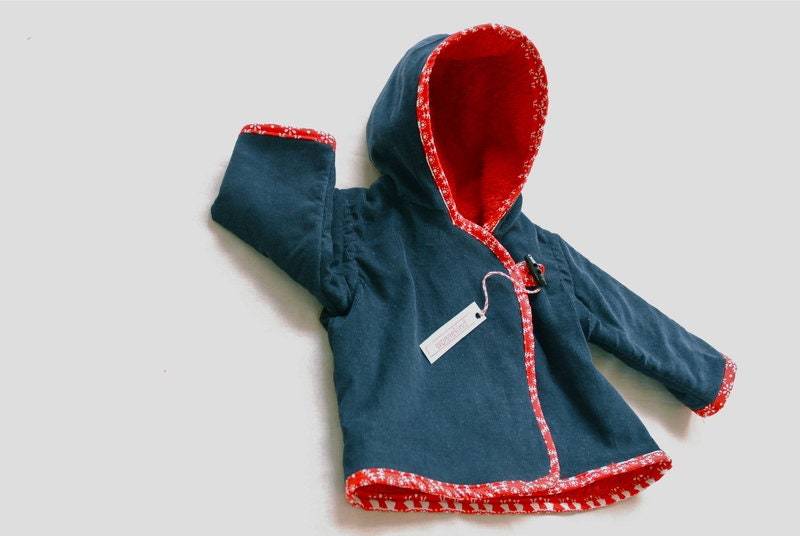 Kinderjacke Aus Cord in Dunkelblau Und Frottee Rot Warme Bequeme Jacke Mit Westfalen Muster Borte, Für Jungs Mädchen Unisex Kinderjacke Aus Cord in Dunkelblau Und Frottee Rot Warme Bequeme Jacke Mit Westfalen Muster Borte, Für Jungs Mädchen Unisex von wonnekind