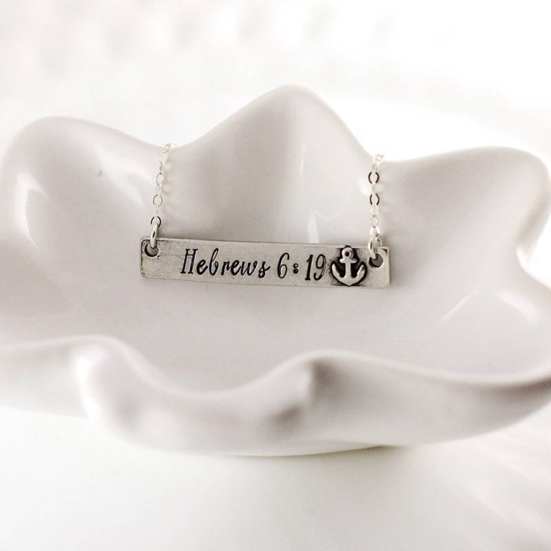Zinn Bar Halskette - Hebräer 6 19 Anker Personalisierte Schmuck Reck Custom Hand Gestempelt Inspirational von woobiebeans