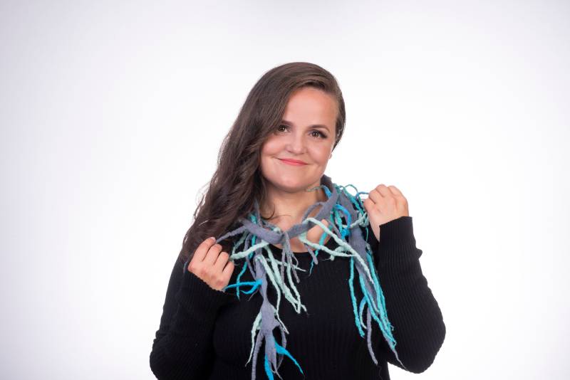 Gefilzte Schal Accessoire Aus Merinowolle, Fertig Zum Versenden von woolDesign