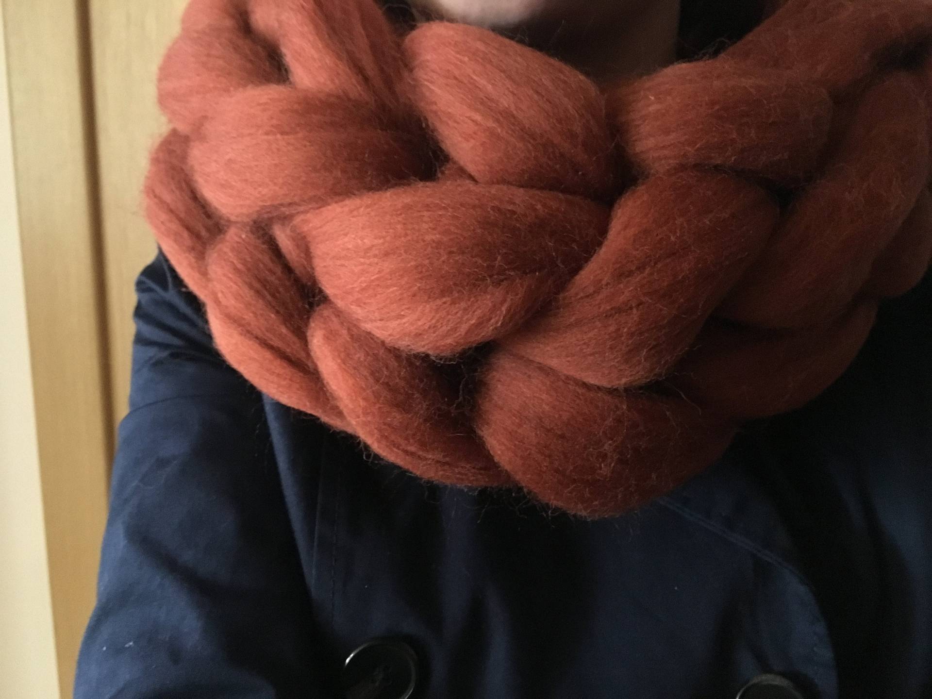 Handgestrickter Merino Wolle Infinity Schal von woolexperts