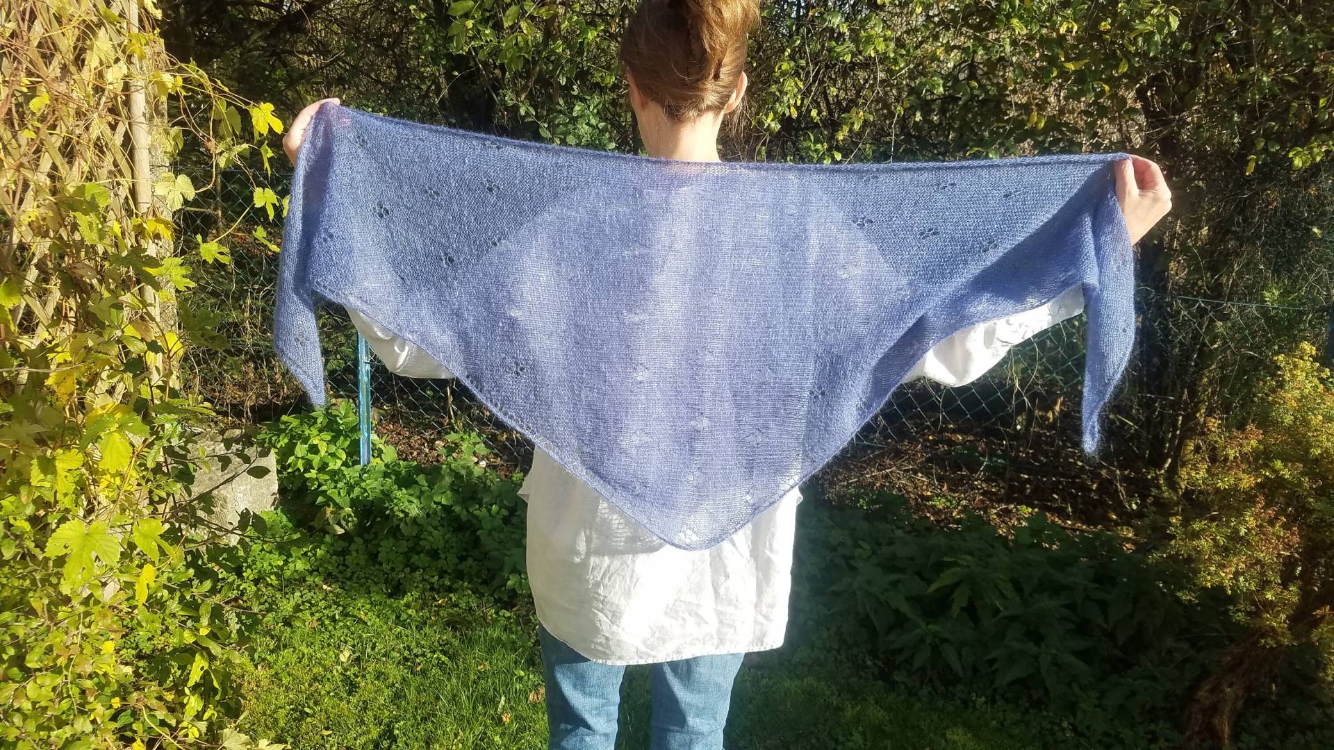 Tuch Mohair Seide Mit Lace-Muster Handgestrickt von woolhydrangea