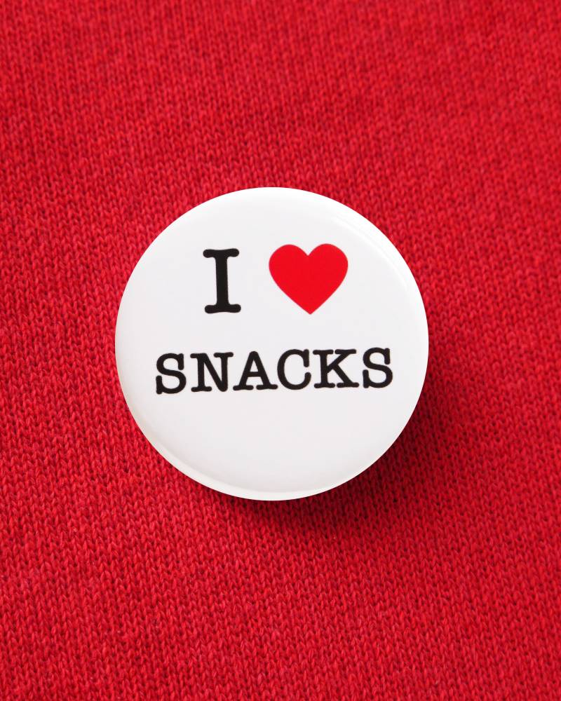 I Love Snacks Pin Anstecknadel Foodie Stocking Stuffer L 3, 25 cm Pinback Button von wordforwordfactory