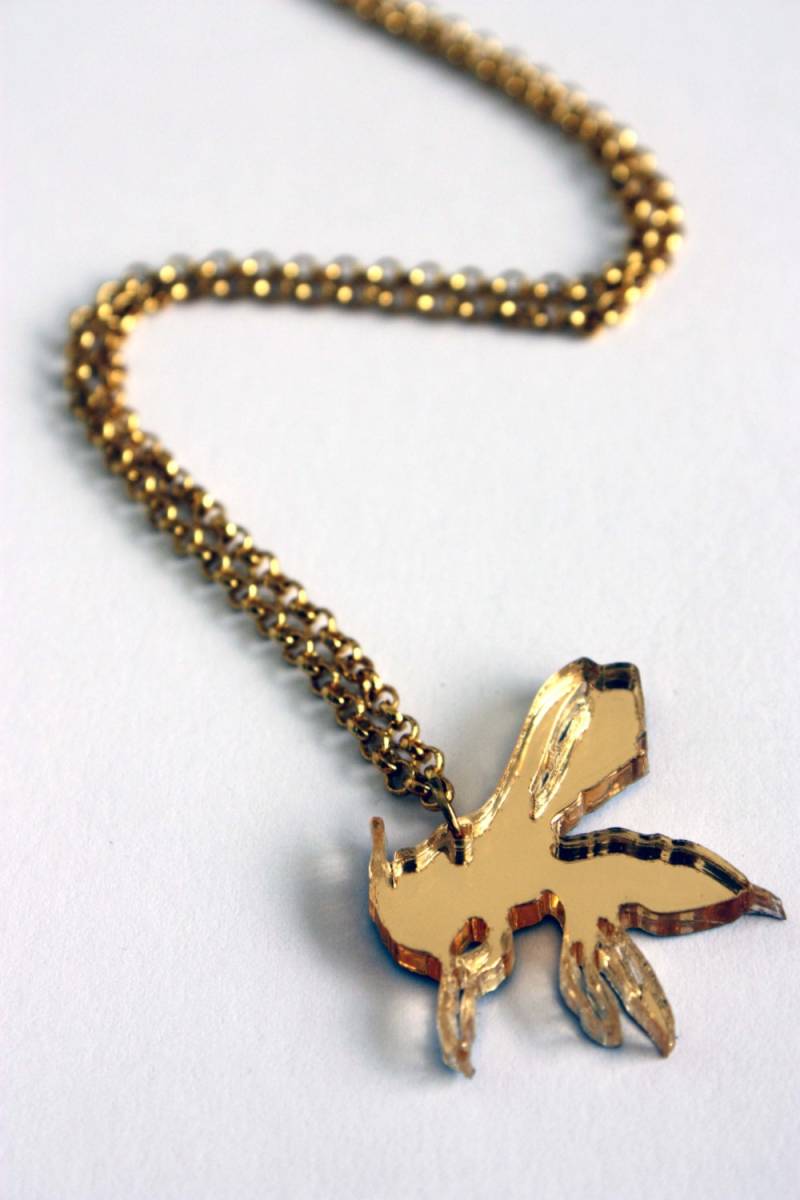 Gold Acryl Laser Geschnitten Bienen Halskette von workingclasp