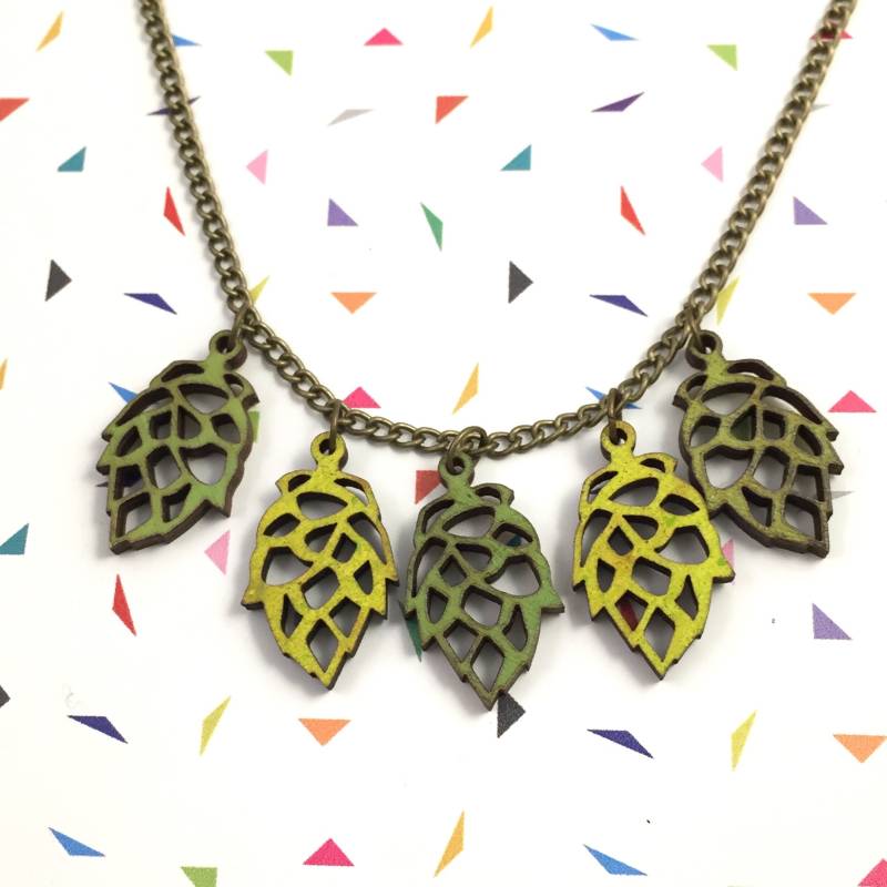 Hop Blume Charm Halskette von workingclasp