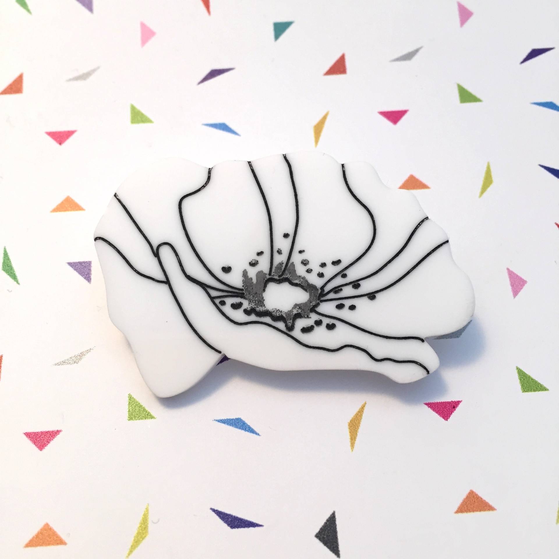 Weißer Mohn Frieden Brosche von workingclasp