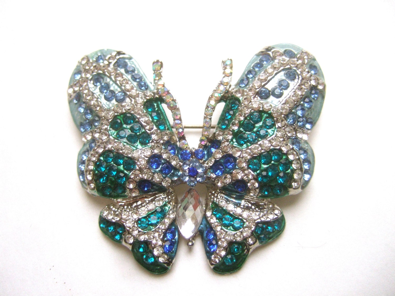 Glitzernde Kristall Schmetterling Brosche Glitzernde Kristall Schmetterling Brosche von worldmarketproductio