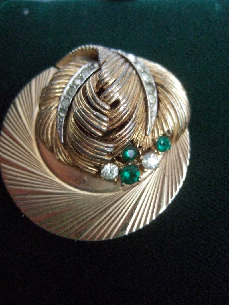 Marcel Boucher Elegante Vergoldete Metall Kristall Schmuck Brosche C 1960 Marcel Boucher Elegante Vergoldete Metall Kristall Schmuck Brosche C 1960 von worldmarketproductio