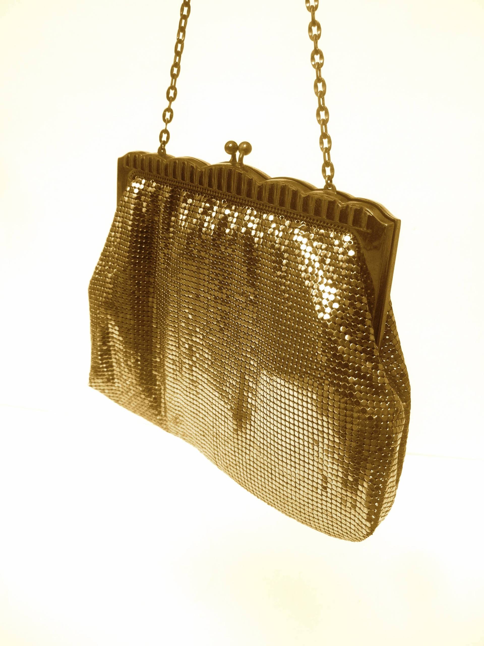 Whiting & Davis Vergoldete Metall Kettentasche Abendtasche C 60Er Jahre Whiting & Davis Vergoldete Metall Kettentasche Abendtasche C 60Er Jahre von worldmarketproductio