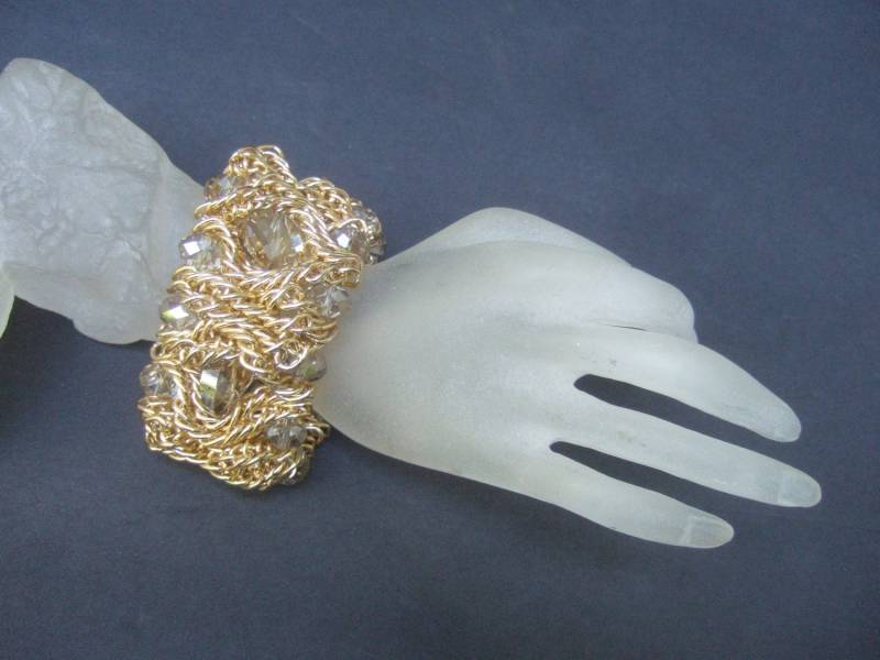 stilvolles Kristall Vergoldetes Kettenarmband stilvolles Kristall Vergoldetes Kettenarmband von worldmarketproductio