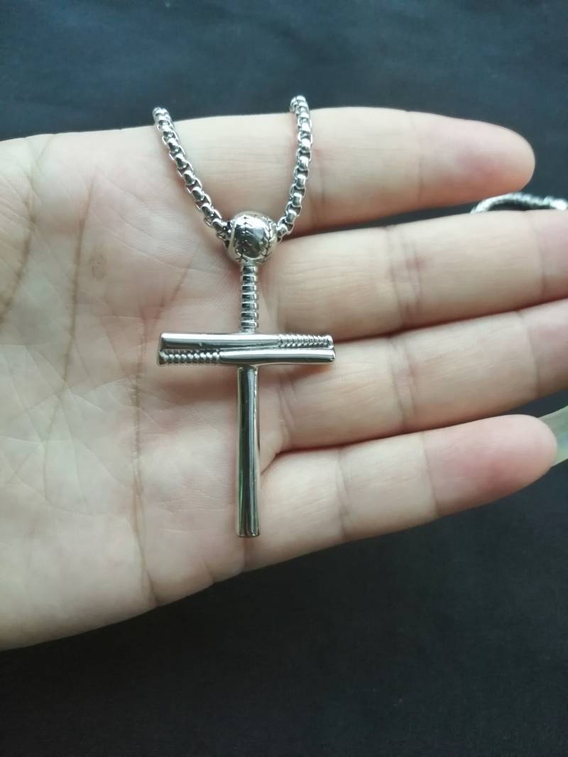 Baseballschläger-Kreuz-Halskette Edelstahl-Sport-Anhänger von wowhuateshow