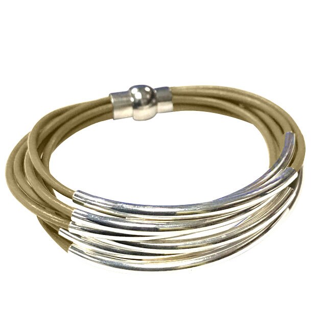 Tan-Rohr Armband, Lederarmband | Wickelarmband Nudel-Perle Leder Schmuck Geschenk Für Sie Magnetverschluss von wrapsbyrenzel