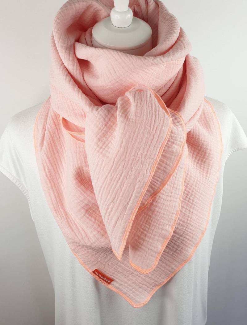 Halstuch Musselin Damen in Angesagter Frühlingsfarbe Pfirsich Rosa, Verschiedene Formate, Bandana, 100% Baumwolle, Kuschelig Und Dekorativ von wundabaa