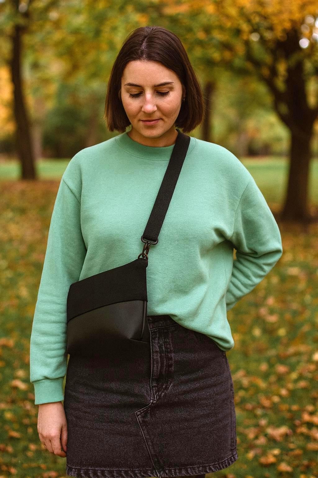 Umhängetasche Schwarz Damen Kleine Handtasche Zum Umhängen Schwarze Damentasche Crossbody Tasche Vegan Handgemachtes Geschenk Frauen von wunnermooi