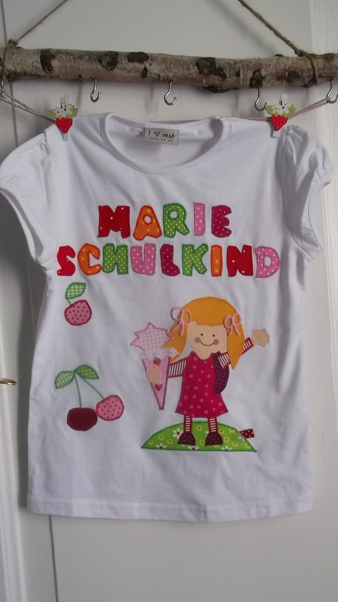 Shirt Applikation Einschulung Schulkind Kirschen Benäht Zuckertüte Handmade Diy Shirt Applikation Einschulung Schulkind Kirschen Benäht Zuckertüte Handmade Diy von wunschshirt