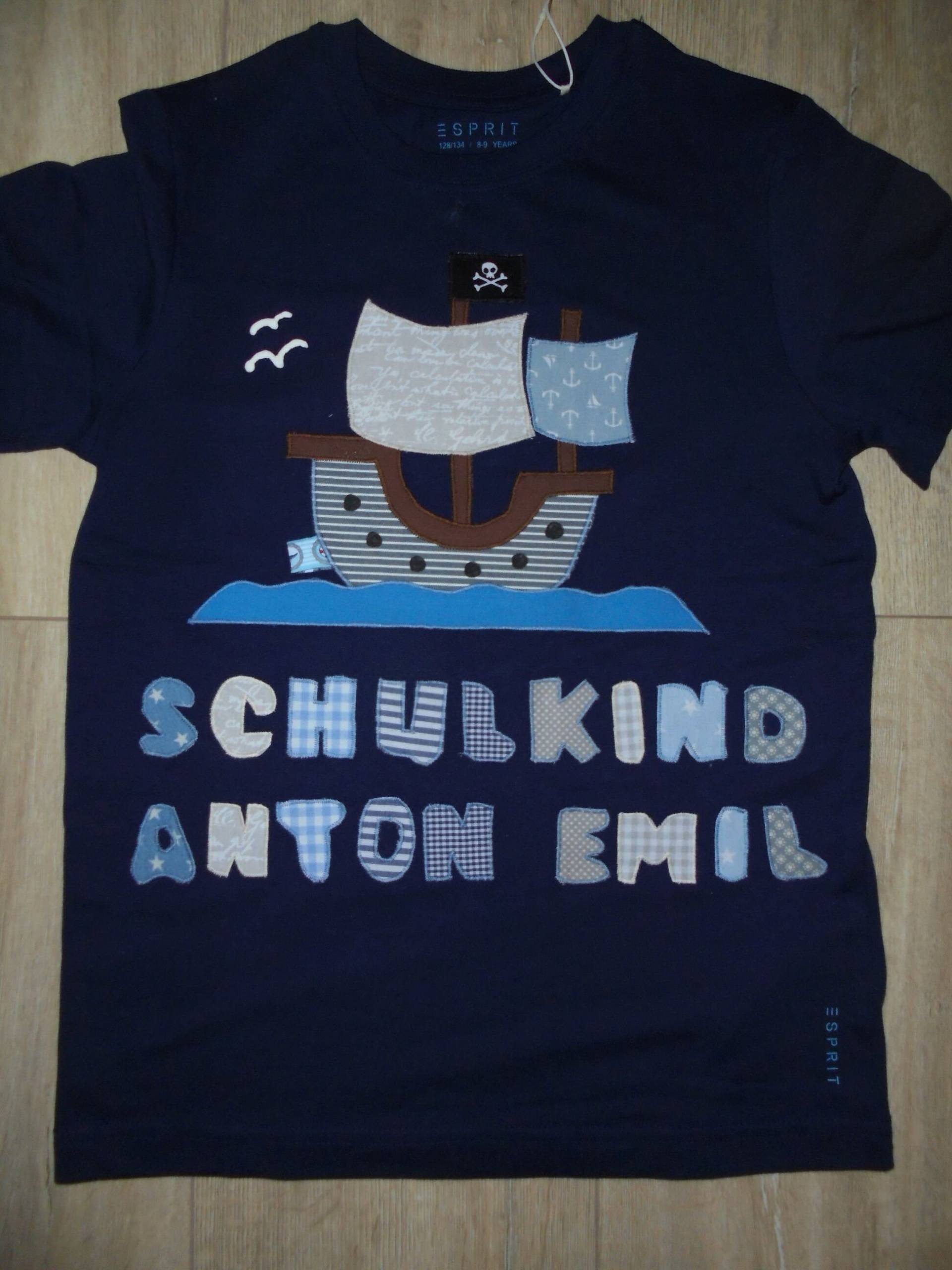 Shirt Applikation Einschulung Schulkind Piraten Schiff Maritim Benäht Shirt Applikation Einschulung Schulkind Piraten Schiff Maritim Benäht von wunschshirt