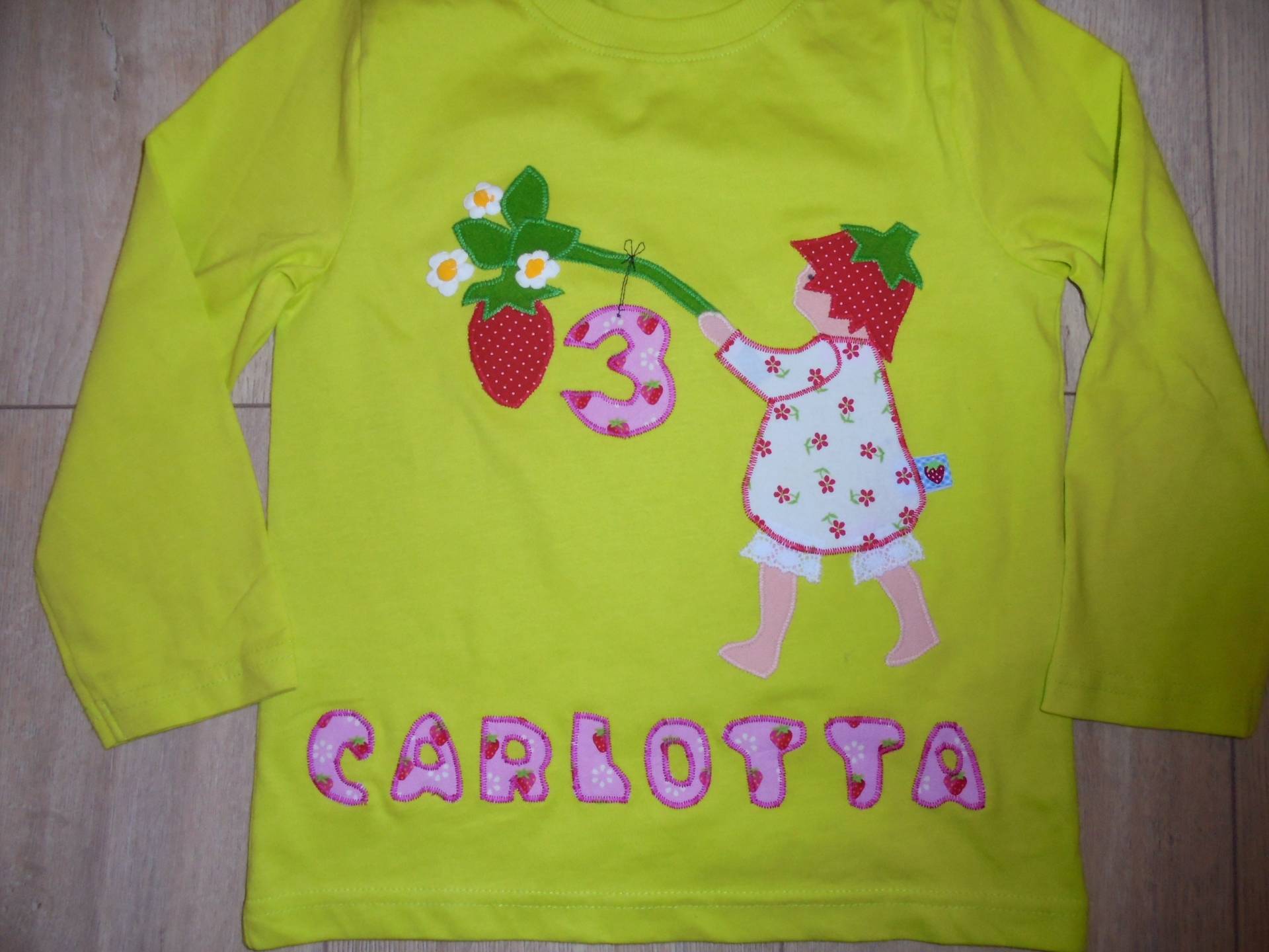 Shirt Benäht Erdbeere Wichtel Applikation Zwerg Geburtstag Diy Handmade Elfe Fee Shirt Benäht Erdbeere Wichtel Applikation Zwerg Geburtstag Diy Handmade Elfe Fee von wunschshirt