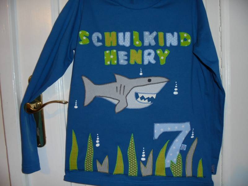 Shirt Einschulung Schulkind Hai 2024 Maritim Handmade Wunschshirt Genäht Benäht Diy von wunschshirt