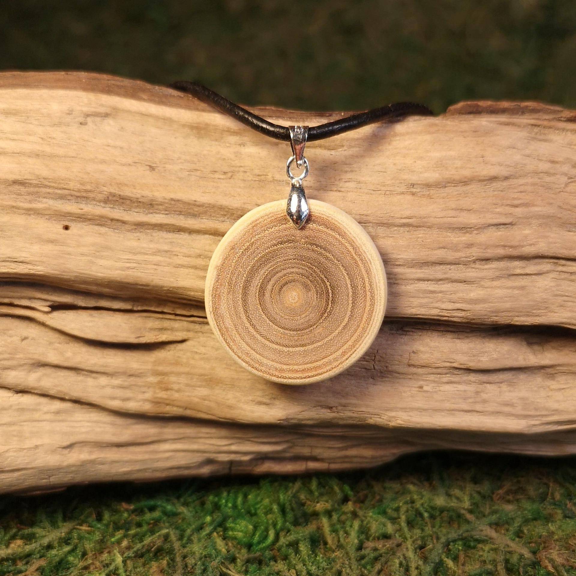Halskette Anhänger Kette Treibholz Vikinger Baum Variante A68 Halskette Anhänger Kette Treibholz Vikinger Baum Variante A68 von wwwBastelholicde