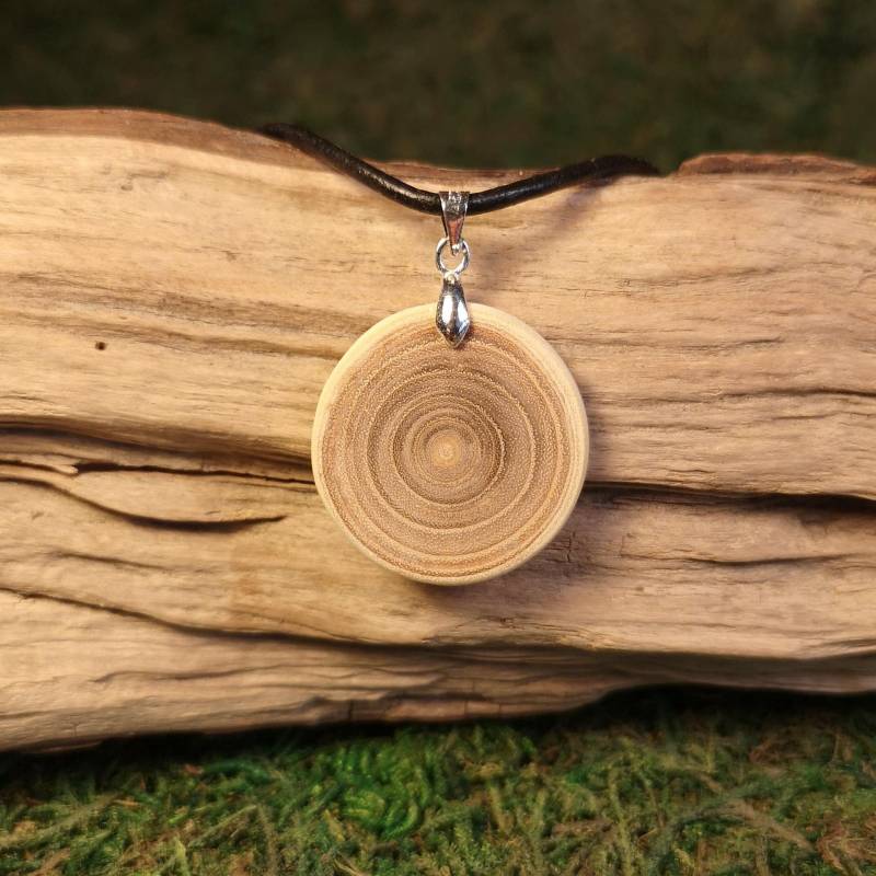 Halskette Anhänger Kette Treibholz Vikinger Baum Variante A68 Halskette Anhänger Kette Treibholz Vikinger Baum Variante A68 von wwwBastelholicde