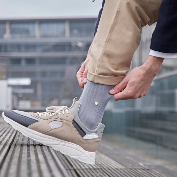 wysf. | what you stand for. Moderne Premium Socken, Rippenstrick mit Knopf, Bio-Baumwoll-Mix von wysf. | what you stand for.