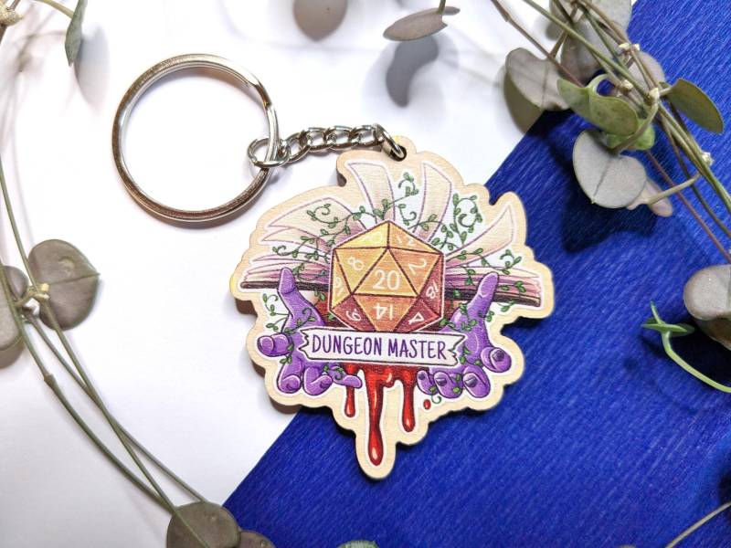 Dungeon Master Pen & Paper Keychain/Pnp Keychain D20 Game Dnd Holz Schlüsselanhänger Dungeon Master Pen & Paper Keychain/Pnp Keychain D20 Game Dnd Holz Schlüsselanhänger von xBluexMoon