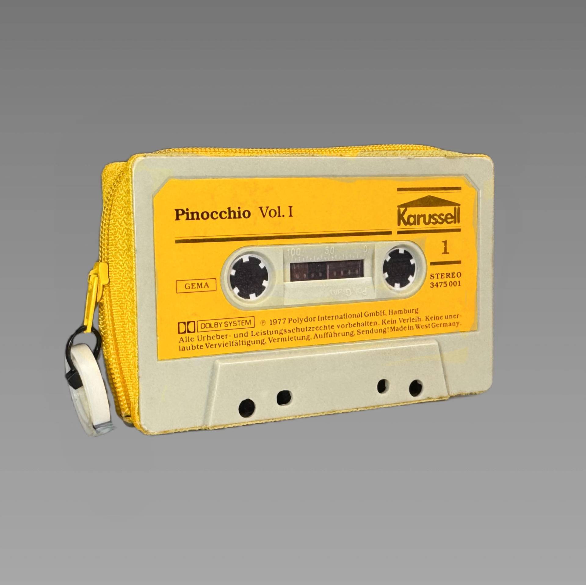 Retro Geldbörse in Orange/Hellgrau - Handgefertigt Aus Einer Recycelten Audiokassette von xRETRODESiGNx