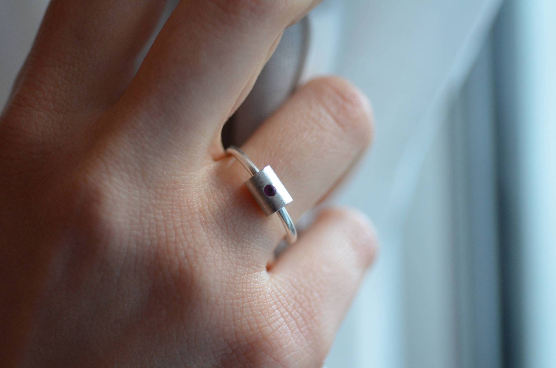 Ring „Unity" Rubin-Designerjuwel in Silber Ring „Unity" Rubin-Designerjuwel in Silber von xavierbcreation