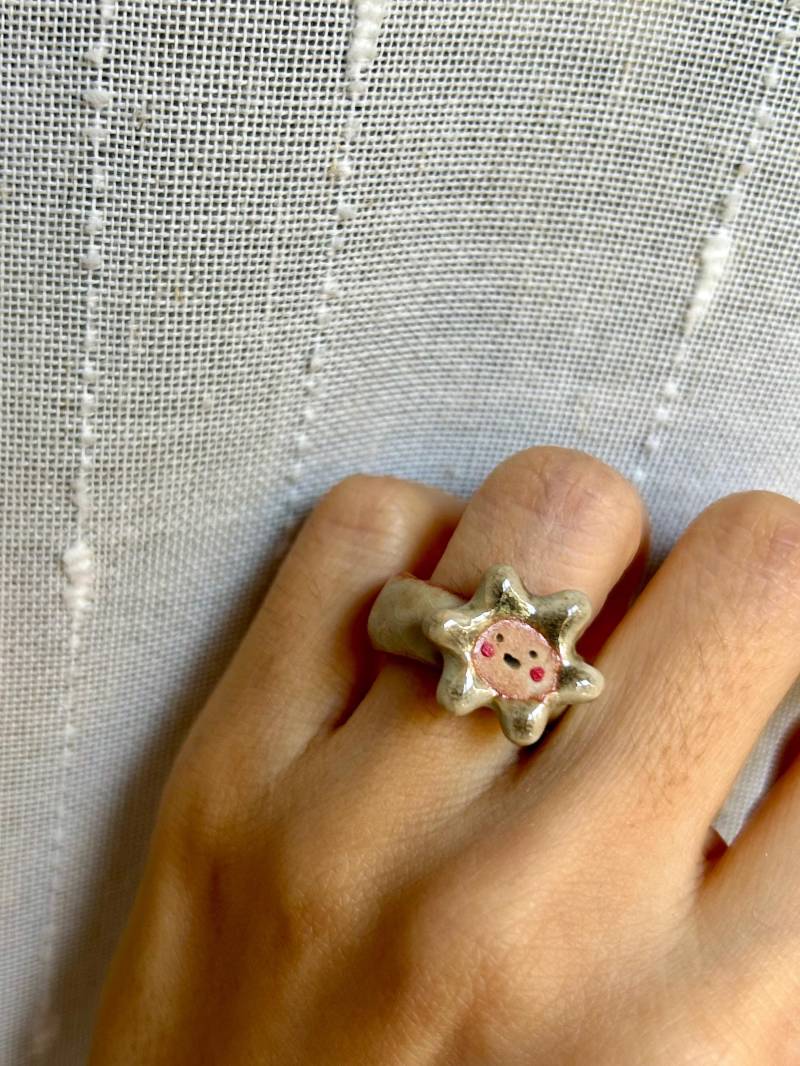 Handgemachter Smiley Keramikring - Shino Glaze, Size 3 von xuan325