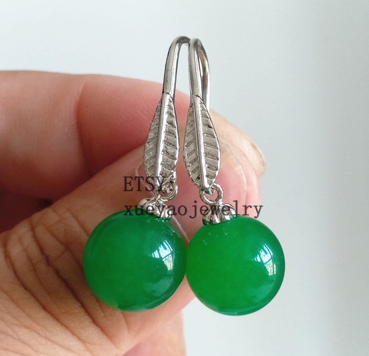 Grüne Jade Ohrringe 12 Mm Runde Perlen von xueyaojewelry