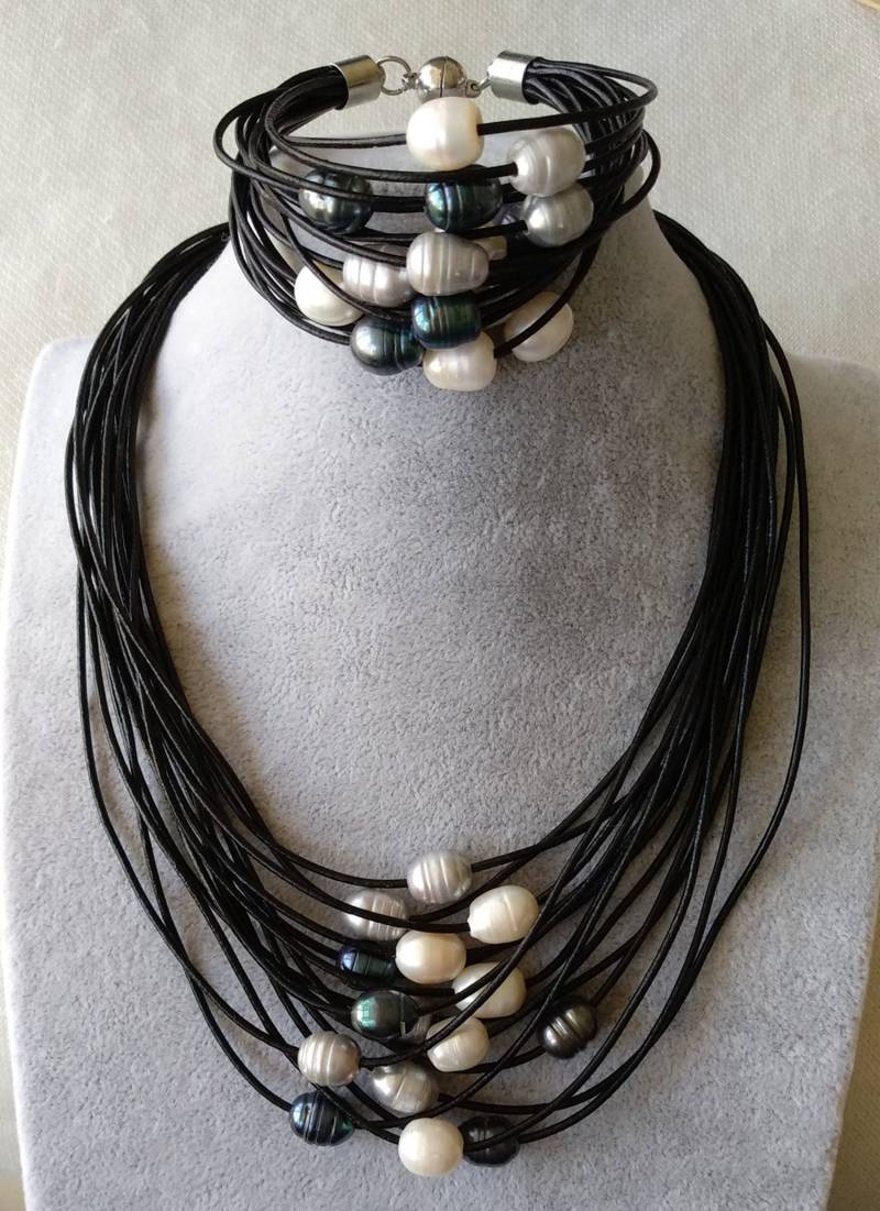 Multi-strand Perlenkette Armband Set Schwarze Lederschnur, Süsswasserperlen Multi-strand Perlenkette Armband Set Schwarze Lederschnur, Süsswasserperlen von xueyaojewelry