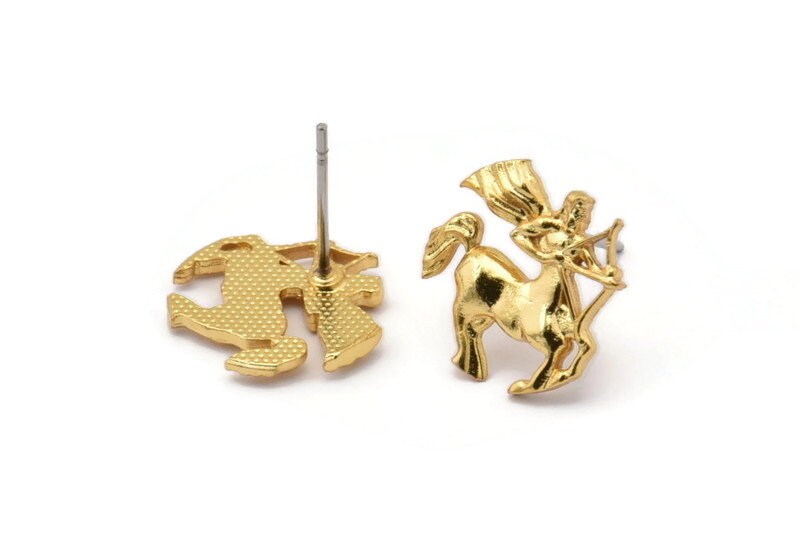Gold Schütze Ohrstecker, 4 Vergoldete Messing Schild Sternzeichen Schmuck | 13x13mm Sy0294 von yakutum
