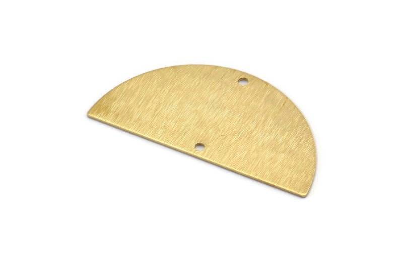 Halbmond Messing, 8 Texturierte Rohmessing Halbkreis Rohlinge Mit 2 Löcher, Charms, Ohrringe, Anhänger | 36x18x0.60 Mm D0665 von yakutum