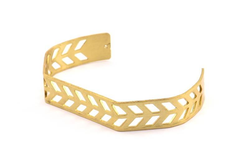 Messing Chevron Armreif - 1 Rohmessing Armband Blank Mit 2 Löcher | 12x145x0.8 Mm T105-0 von yakutum