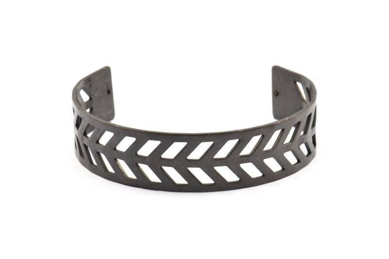 Schwarz Chevron Armreif - 1 Oxidiertes Messing Schwarz Blank Mit 2 Löchern | 15x145x0.80 Mm T103-0 von yakutum