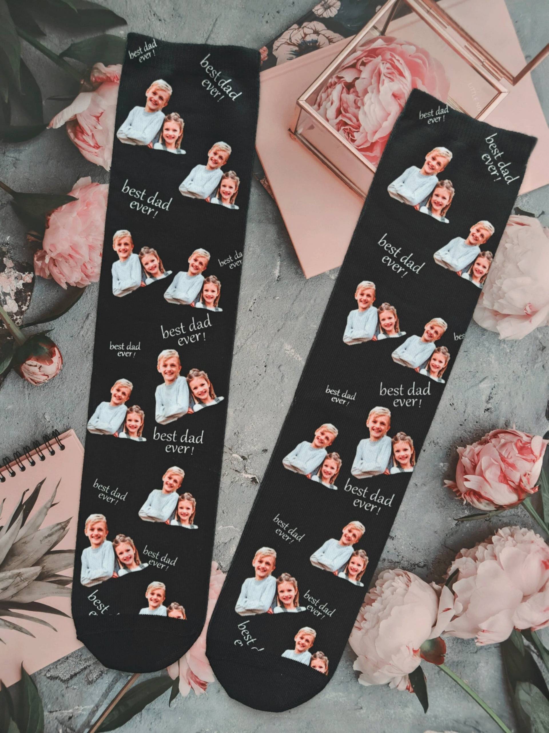 Personalisierte Socken Mit Deinem Bild | Familie Oder Freundschaft Trage Deine Liebsten Überall Hin Foto Custom von yannisamachts