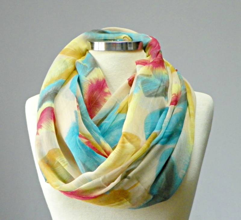 Feder Infinity-Schal, Kuschliger Infinity-Schal Mit Federn-Print Weicher Schal, Bedruckter Infinity Runder Schal Feder Infinity-Schal, Kuschliger Infinity-Schal Mit Federn-Print Weicher Schal, Bedruckter Infinity Runder Schal von yarnisland