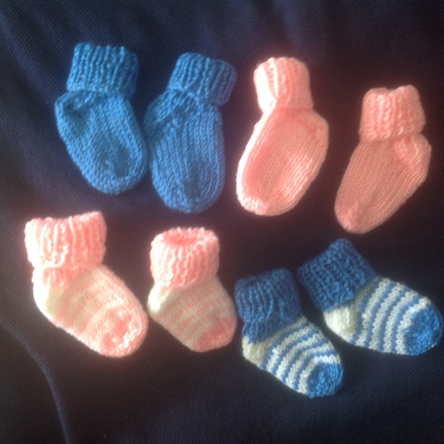Hand-stricken Baby Socken Hand-stricken Baby Socken von yarnwisz