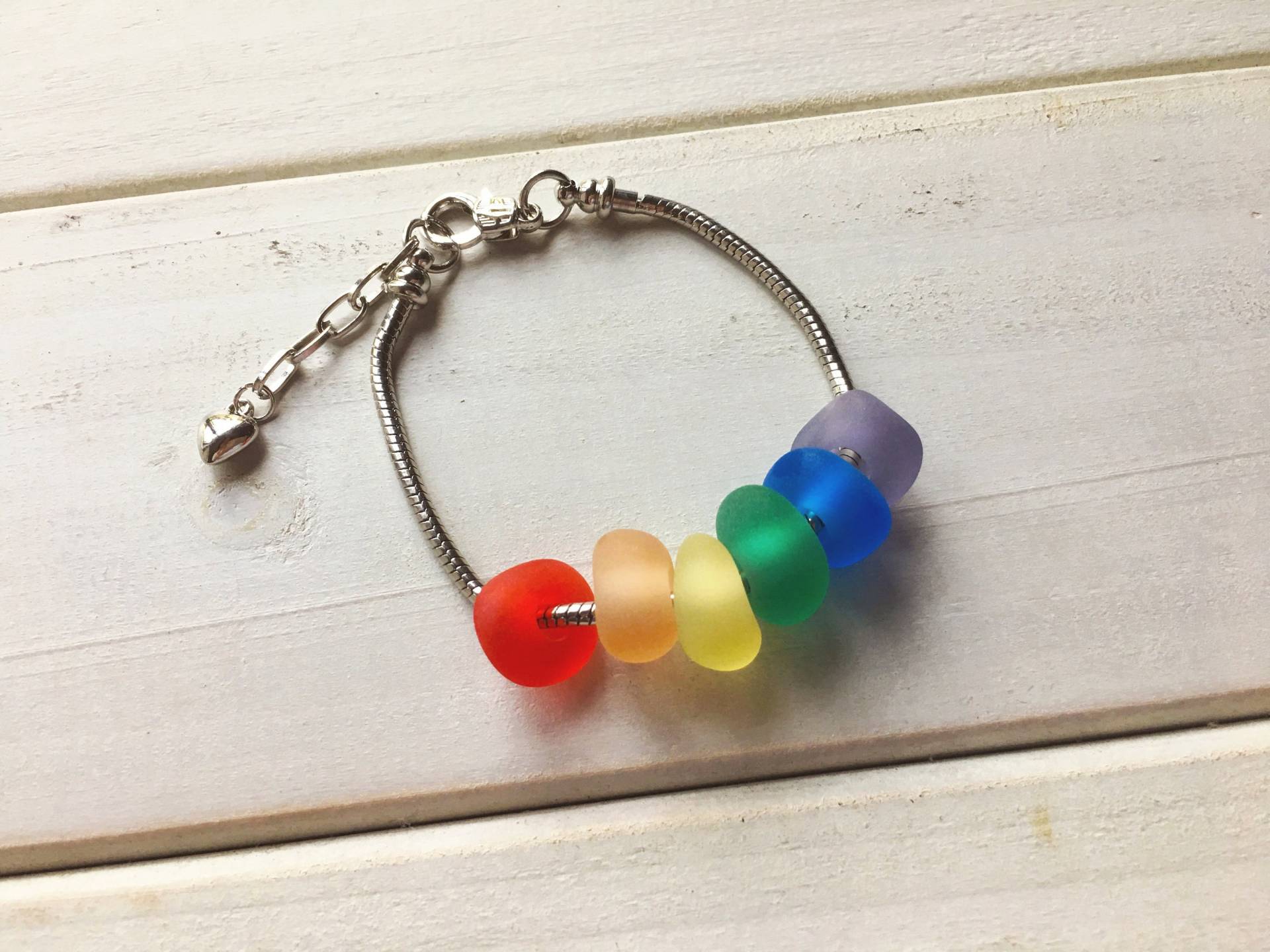 Handmade Regenbogen Seeglas Armband, Verstellbare Gestrickte Legierung Kettenarmband, Schmuck, Strand Glas Marine Schmuck von yellowcentaury
